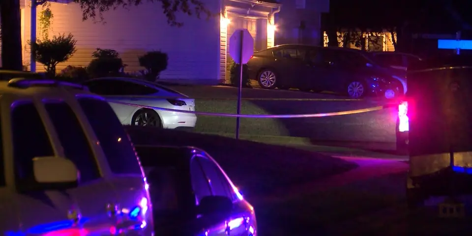 Four-year-old boy fatally shot in northwest Charlotte residential area