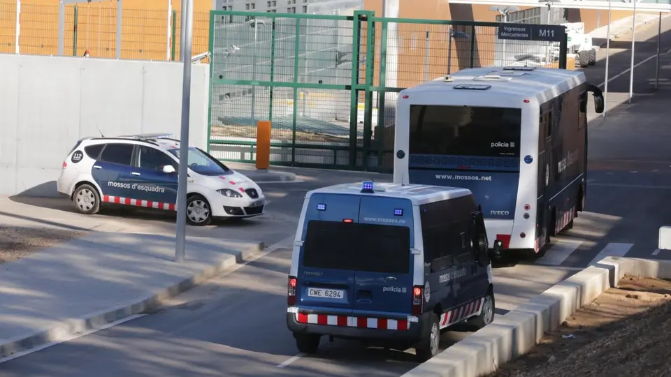 Semana negra en cárceles catalanas: fuga en Mas d'Enric y dos muertos en Quatre Camins