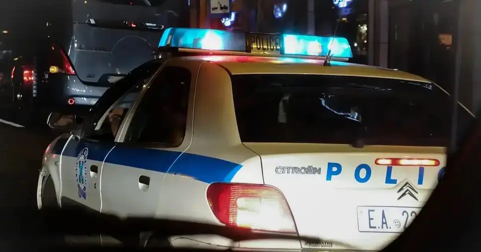 Αστυνομικός παγίδευσε απατεώνες τηλεφωνικής απάτης στο Καρπενήσι – Δύο συλλήψεις