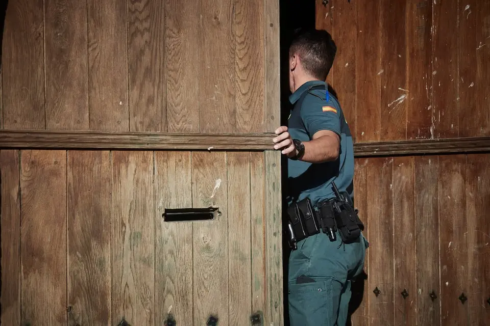 Eight arrested for attacking soldiers in a bar in Berriozar during World Cup final