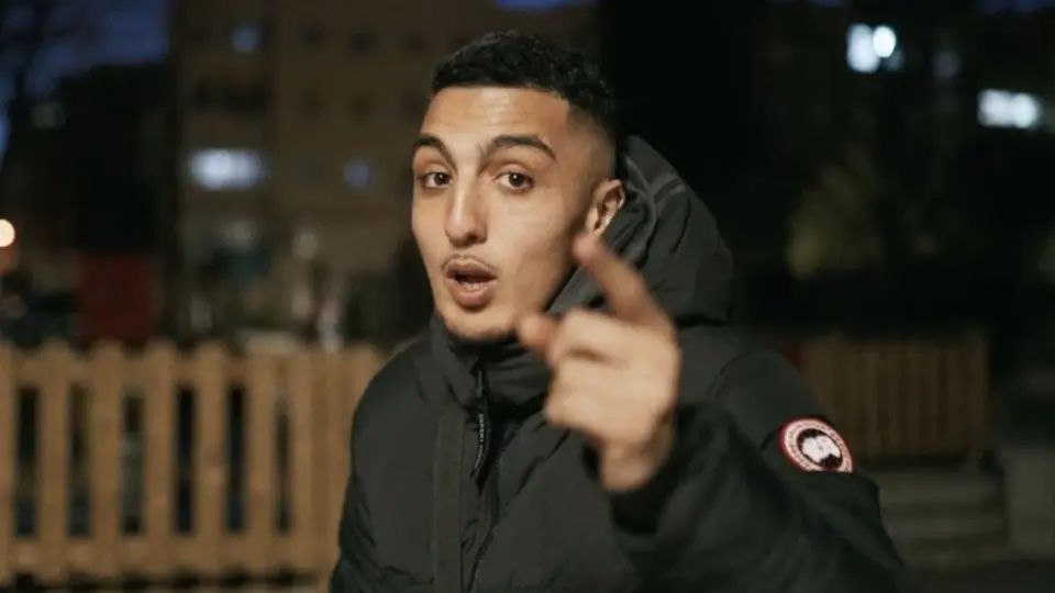 Cantante Morad detenido en Barcelona por agredir a agente de la Guardia Urbana