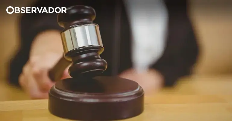 Ex-agente da PSP acusado de chefiar rede de droga no Porto recusa depor em tribunal