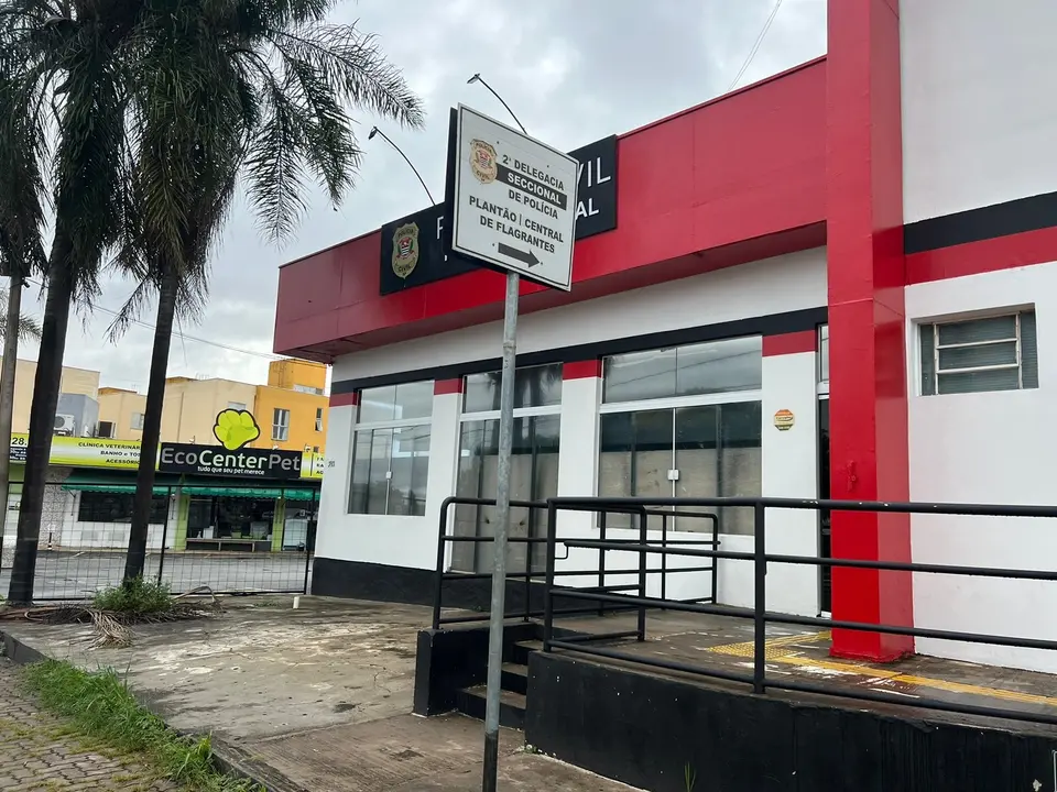 Perseguição policial em Campinas termina com um morto e um preso na Av. Anton Von Zuben