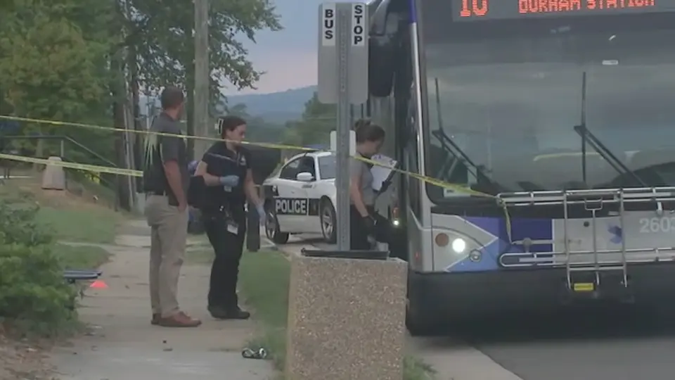 Teen, 15, fires at Durham police officers during robbery arrest in North Carolina