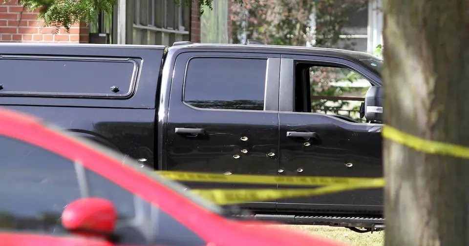 Ex-CAF soldier dies after shooting police officer outside Belleville synagogue on Yom Kippur