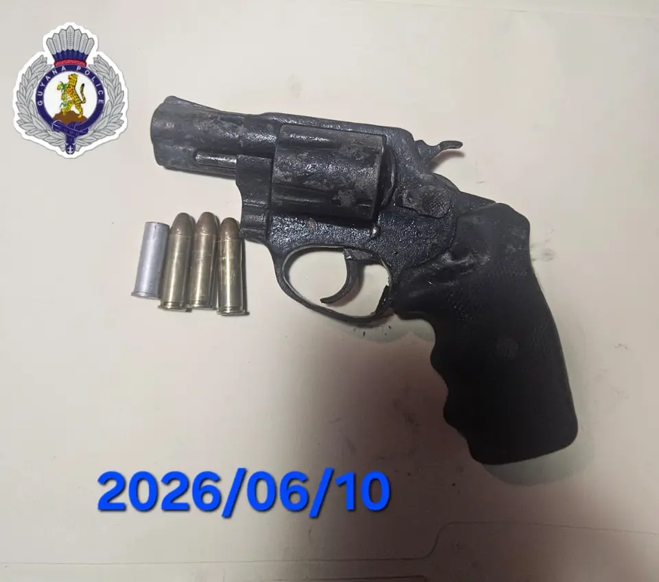 Robber shot dead by police at Mandela Avenue supermarket was wanted fugitive