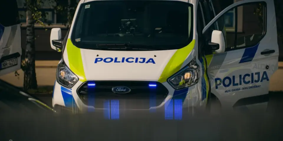 Jūrmalā aizturēta sieviete, kas turēta aizdomās par radinieka noslepkavošanu un ķermeņa sadalīšanu