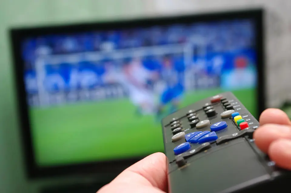 Hub di streaming TV illegale scoperti a Crotone, sequestrati 650.000 euro