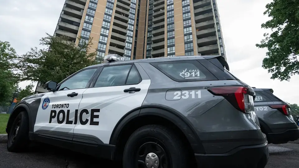 Toronto police officer killed in shooting; SIU investigating