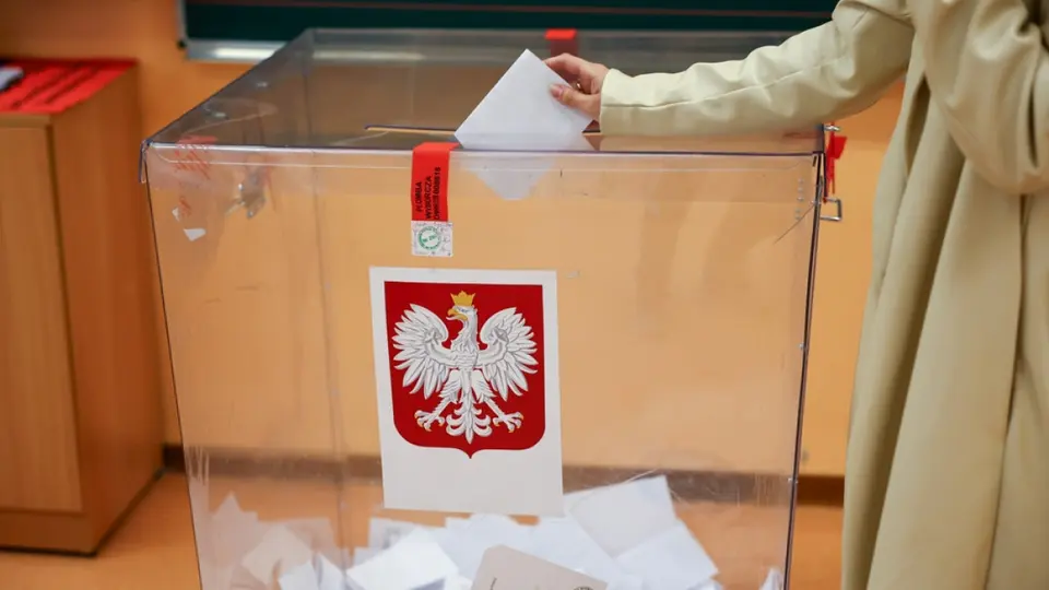 Dziewięciu członków komisji wyborczej w Ostrowi Mazowieckiej przed sądem za błędy w liczeniu głosów