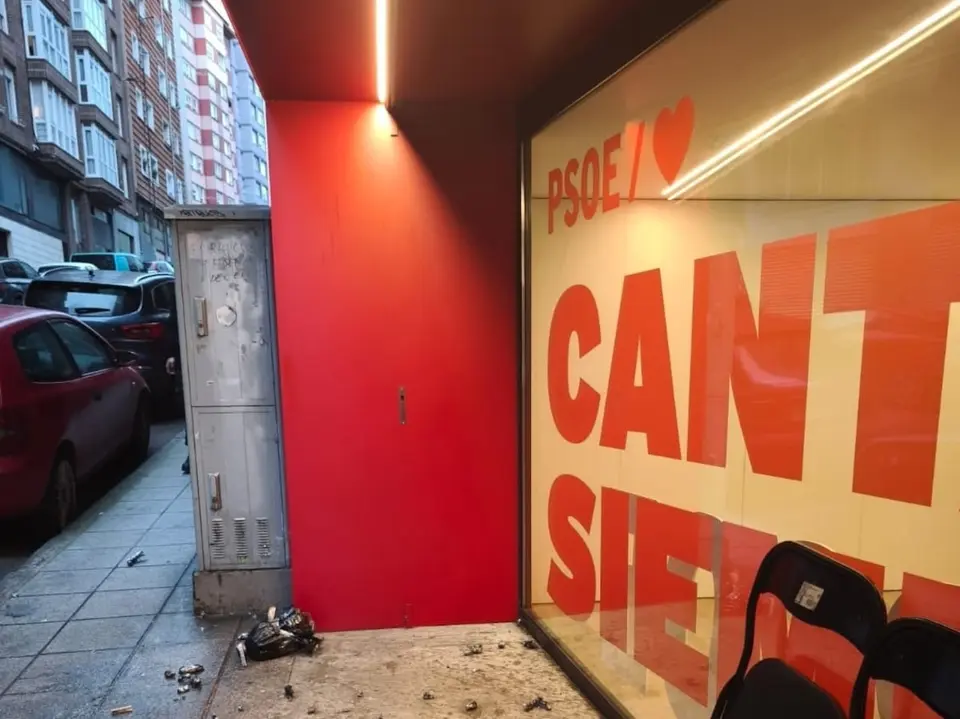 Fiscalía pide hasta 19 años de cárcel por ataque con explosivos a sede del PSOE en Santander