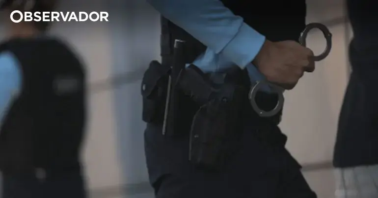 Homem mata mulher com 17 facadas no Porto e diz que "ficou cego" durante ataque
