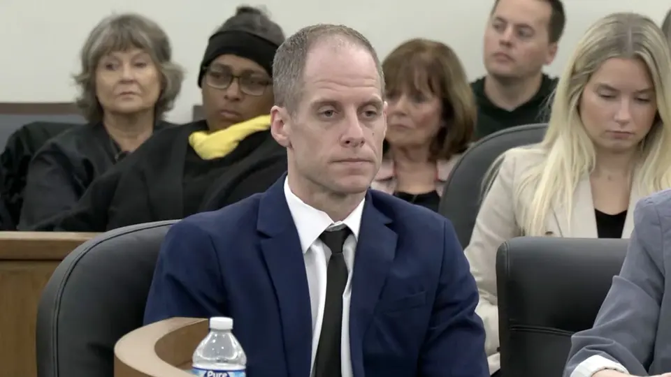 Ex-mistress reads murder texts in 'American Idol' contestant's Ohio wife-killing trial