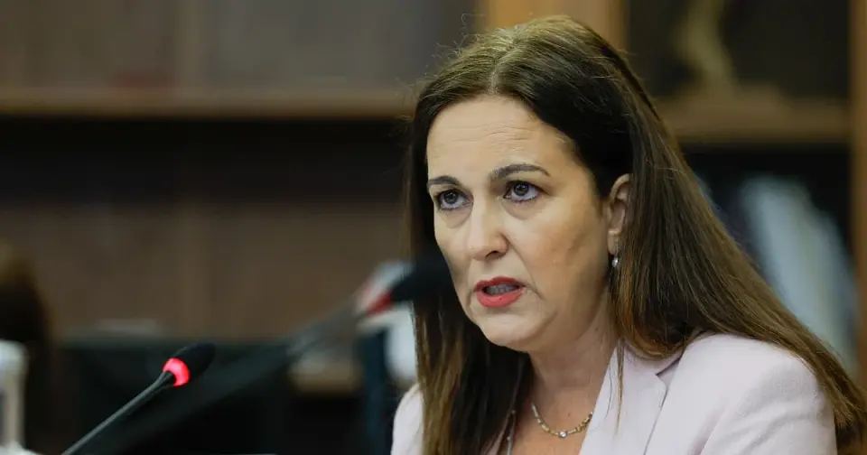Ministra da Justiça defende diretor da PJ após buscas do MP na polícia