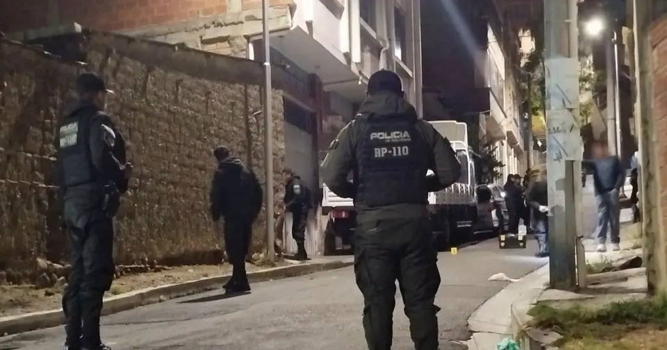 Cuatro detenidos por robo a librecambista en El Alto: recuperan dinero y arma