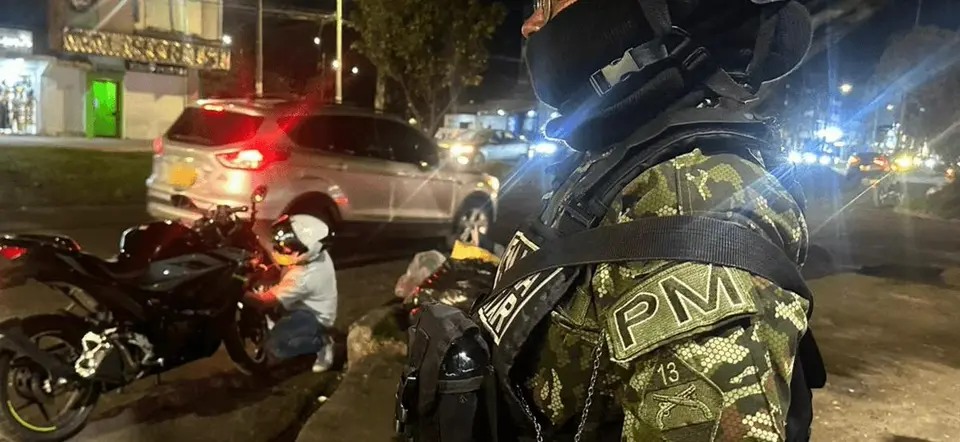 Military and police operation in central Bogotá against microdrug trafficking and theft