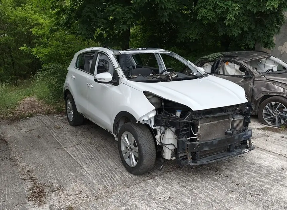 Pińczów Police Dismantle Car Theft Gang. Staged Theft, Seven Vehicles and Narcotics