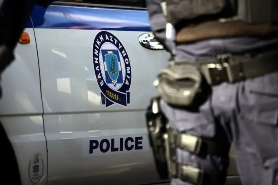 Man killed in Chios by knife attack from relative