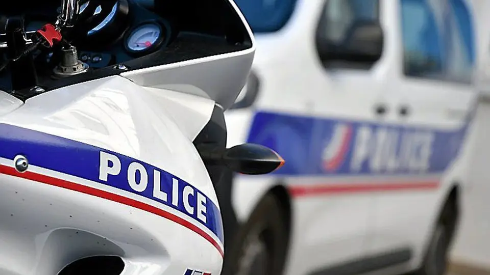 Voiture fonce sur la marche pour le climat à Clermont-Ferrand : quatre blessés