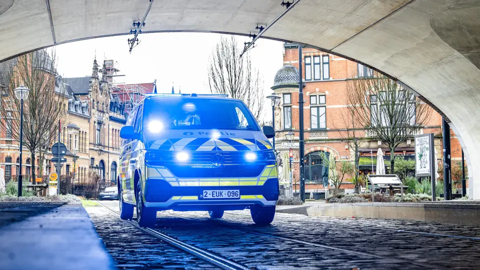Man killed in knife attack in Antwerp during violent robbery; second man wounded