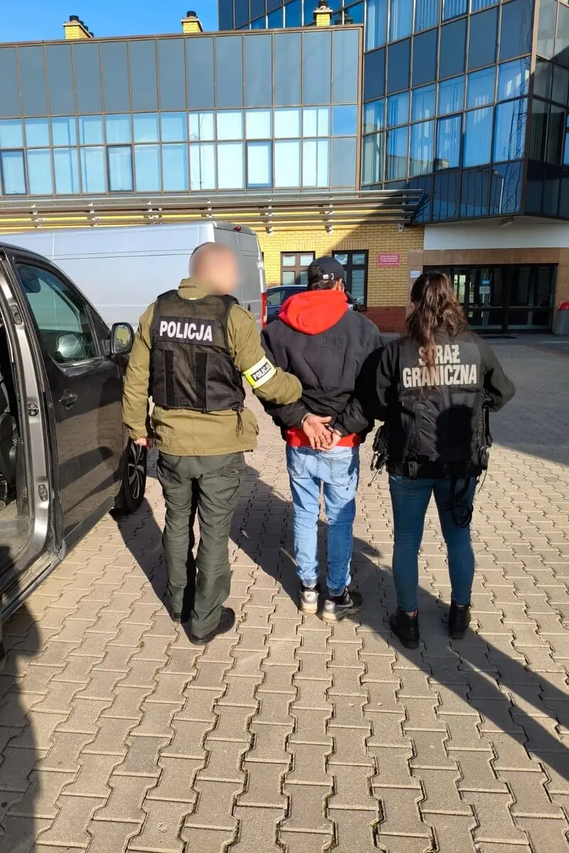 Sąd skazał trzech Ukraińców za przemyt papierosów przez granicę polsko-białoruską