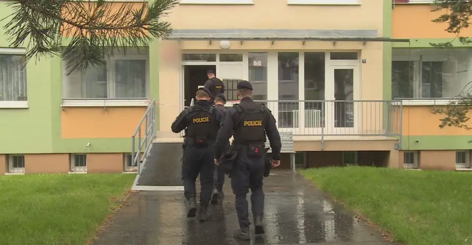 Murder in a block of flats in Chodov: son killed father and then turned himself in