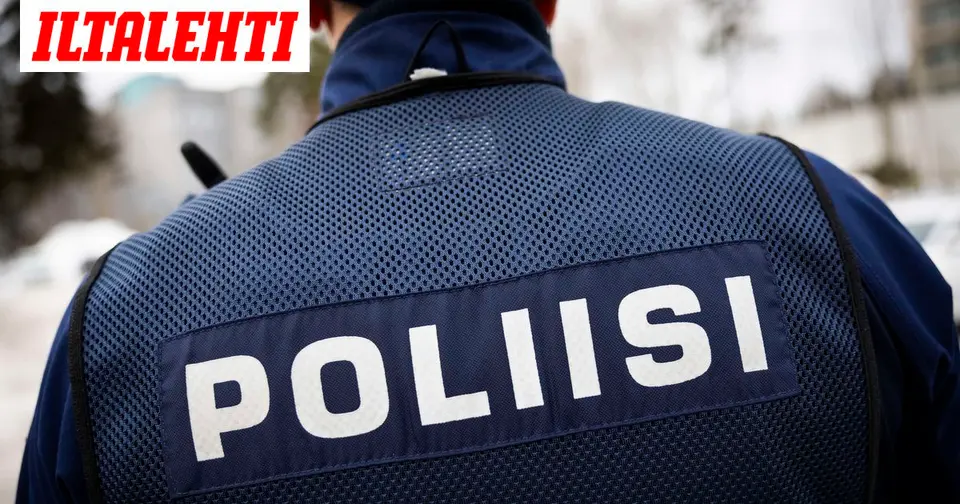 Attempted murder under investigation in Tampere – man pushed in front of tram