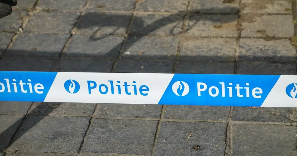 Adolescent de 17 ans arrêté après le meurtre à la hache de sa mère et sa sœur à Denderleeuw