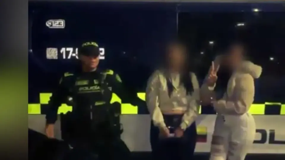 Dos mujeres detenidas por agredir a guarda de TransMilenio en estación Av. Chile, Bogotá