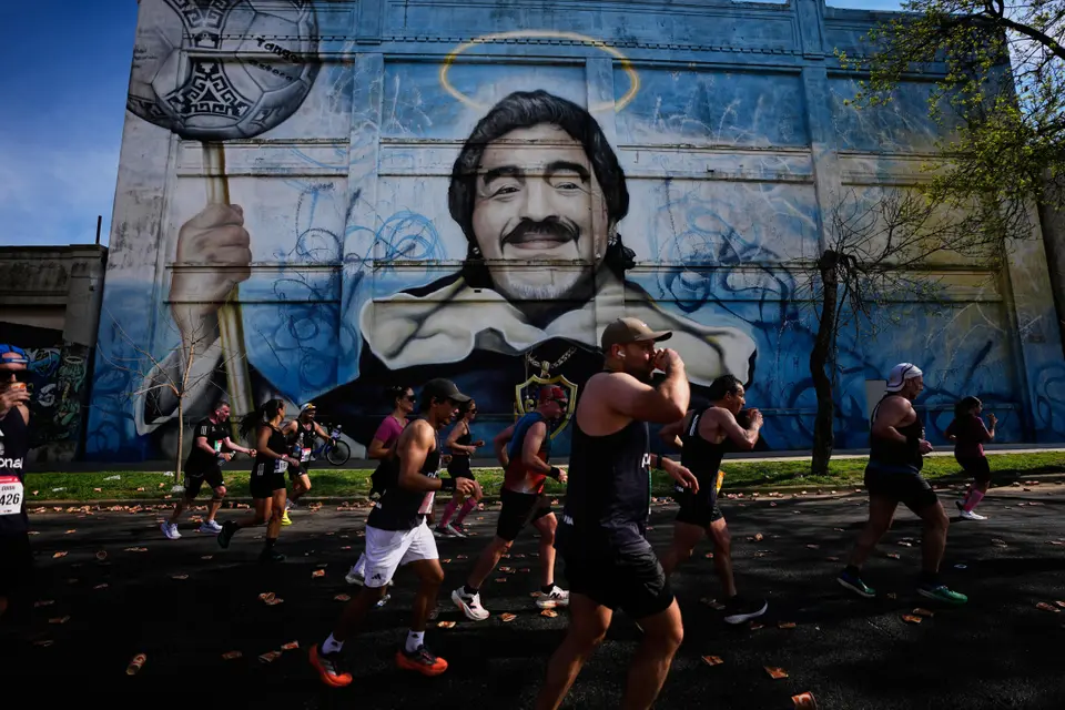 Neurocirujano Luque se desliga de responsabilidad en el juicio por la muerte de Maradona