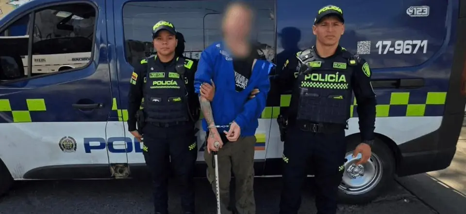 Hombre detenido por ataque con arma en estación TransMilenio Universidad Nacional