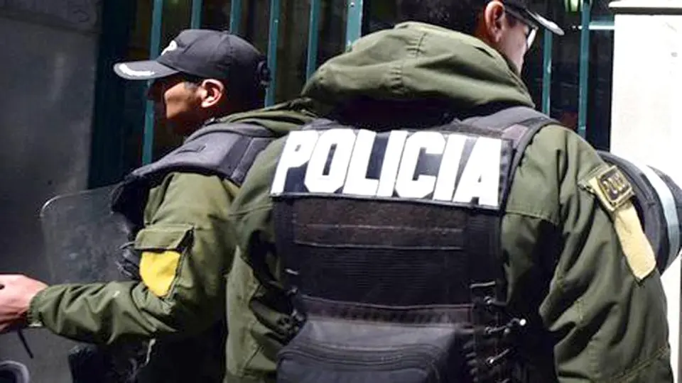 Madre se entrega a la Policía tras muerte y entierro de su bebé en Munaypata, La Paz