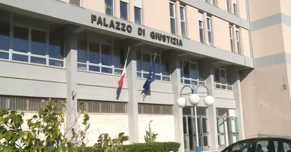Woman and son arrested for murder of husband in Crotone