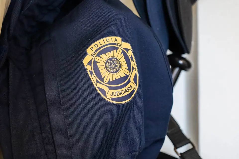 Luso-francês detido em Tavira por tráfico de armas e contrabando entre Portugal e Normandia