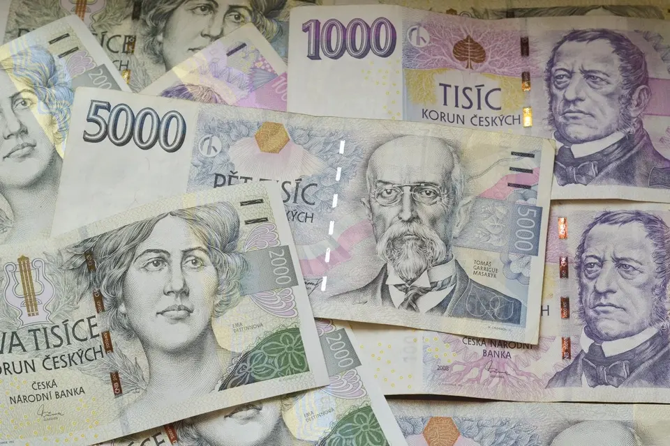 Phone fraud: Woman from Žatec area loses 800,000 crowns