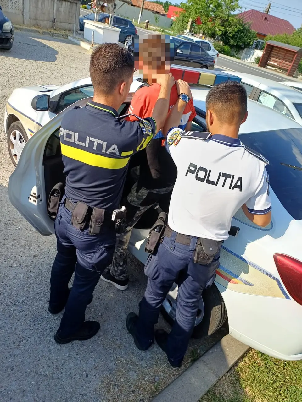 Individ de 47 de ani, reținut în Vâlcea pentru agresiune sexuală asupra unei septuagenare