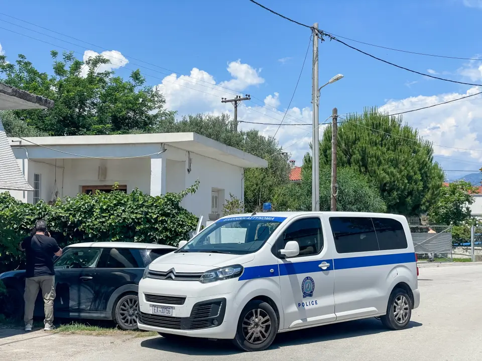 Double murder in Aigion: Woman's mobile phone under examination – Italian suspect denies involvement