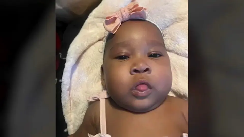 Baby Luna found dead in LA dumpster, 19-year-old mother charged with murder