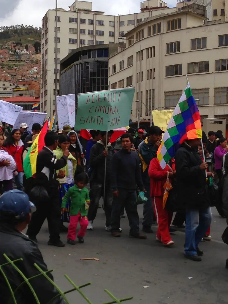 Fiscal general de Bolivia Róger Mariaca detenido por vínculos con el narcotráfico