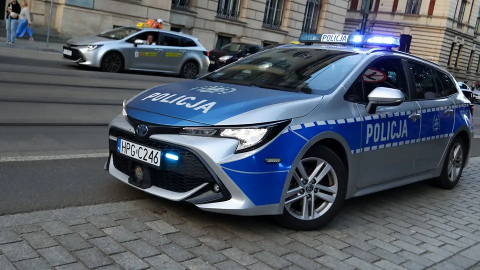 Oszustwa „na lekarza" w Warszawie. Policja zatrzymała 19 i 47-latka