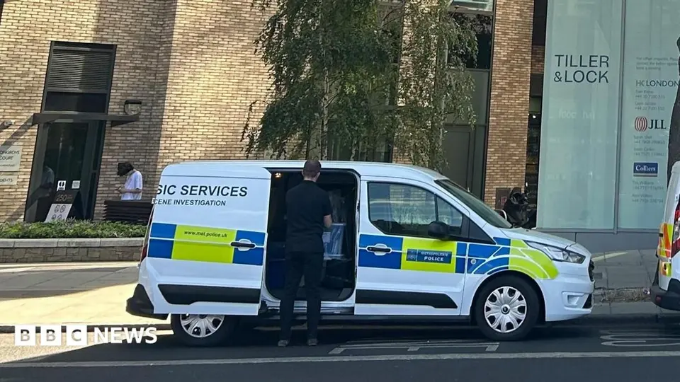 Six arrested after woman found dead at Clerkenwell flat in north London