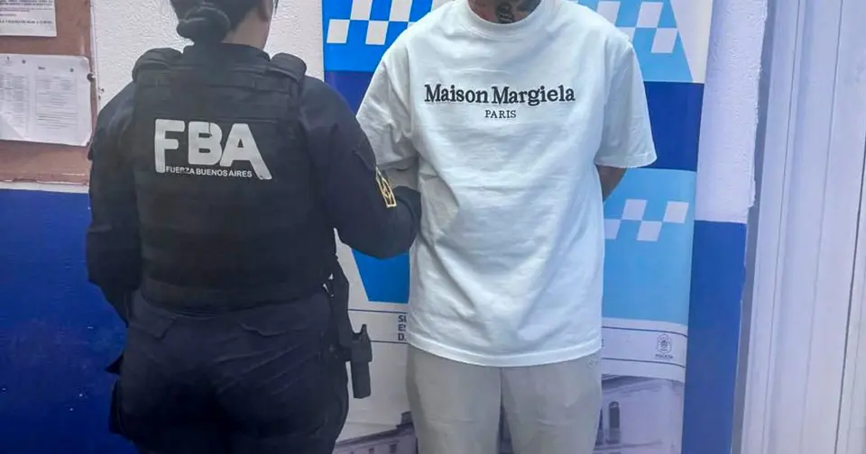 Callejero Fino obtiene prisión domiciliaria y reducción de cargos al mes de su detención