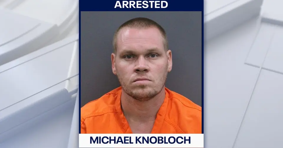 Tampa murder suspect turns himself in after neighbour spots his photo on flyer