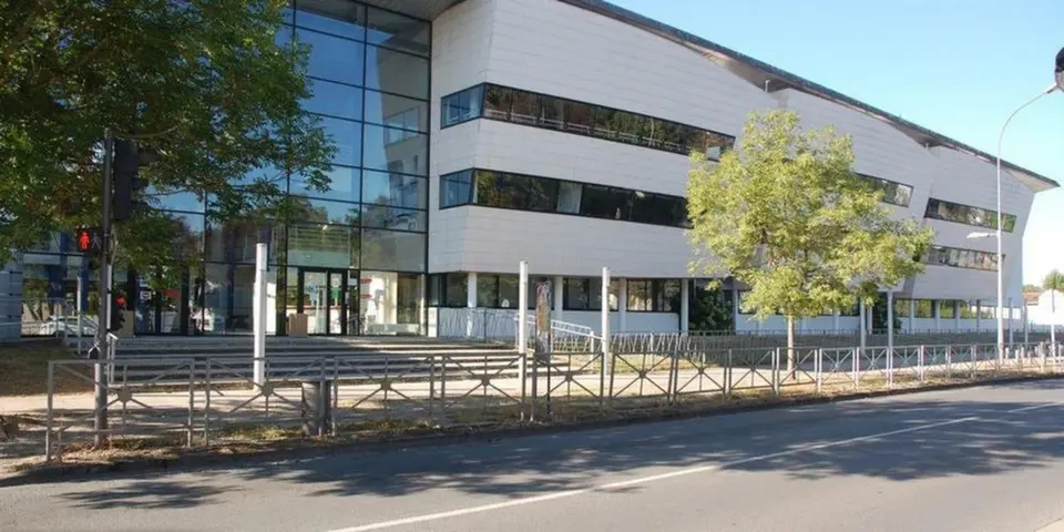 Mortar fireworks during school blockade: 16-year-old from Dordogne referred to prosecution