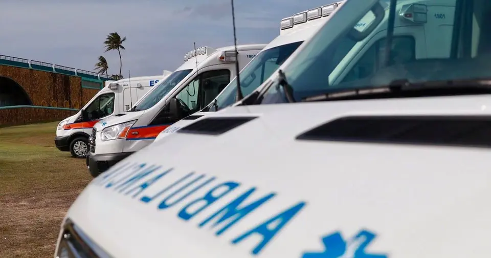 Hombre hallado en pavimento en Toa Baja permanece en condición crítica