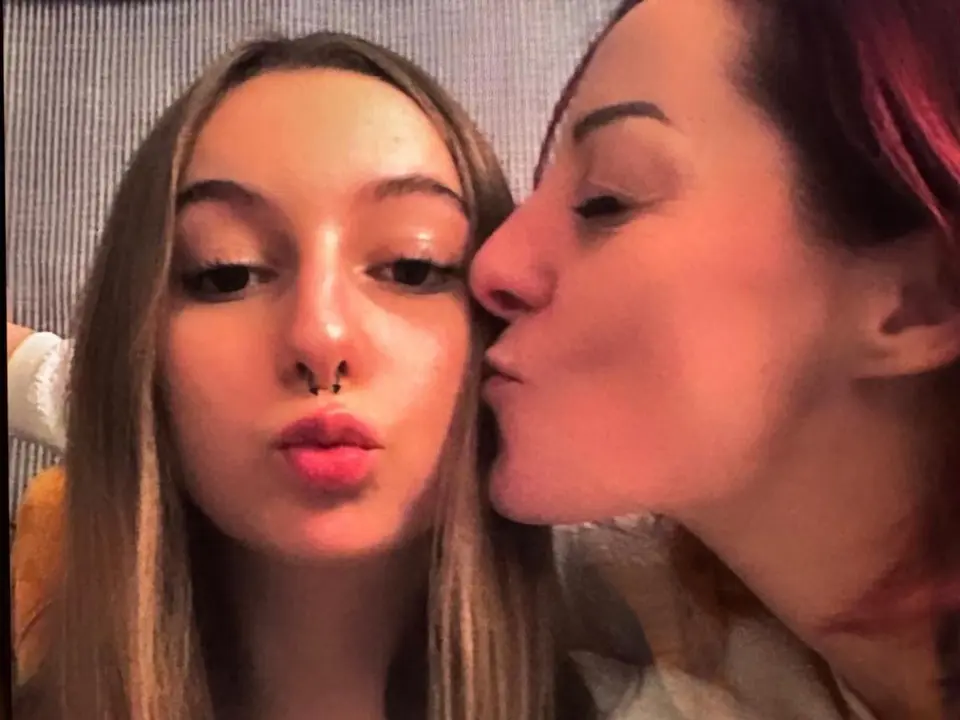 Sara Centelleghe uccisa a 18 anni: ergastolo per Badhan, 77 colpi e deturpamento