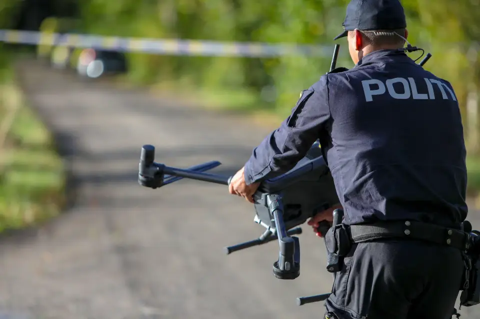 Far og søn dræbt ved skyderi i Halden – mand i 20'erne sigtet