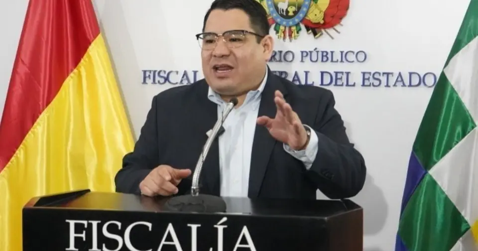 Audiencia contra exfiscal Mariaca por Bs 3,5 millones hallados en ambulancia