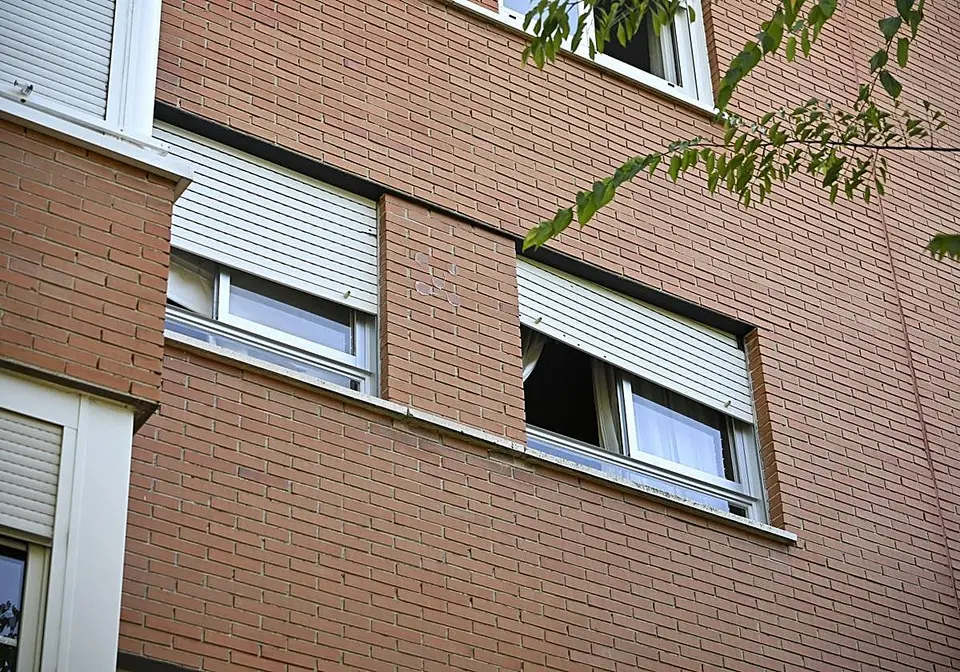 Detienen a hombre de 36 años acusado de matar a sus padres con una mancuerna en Madrid