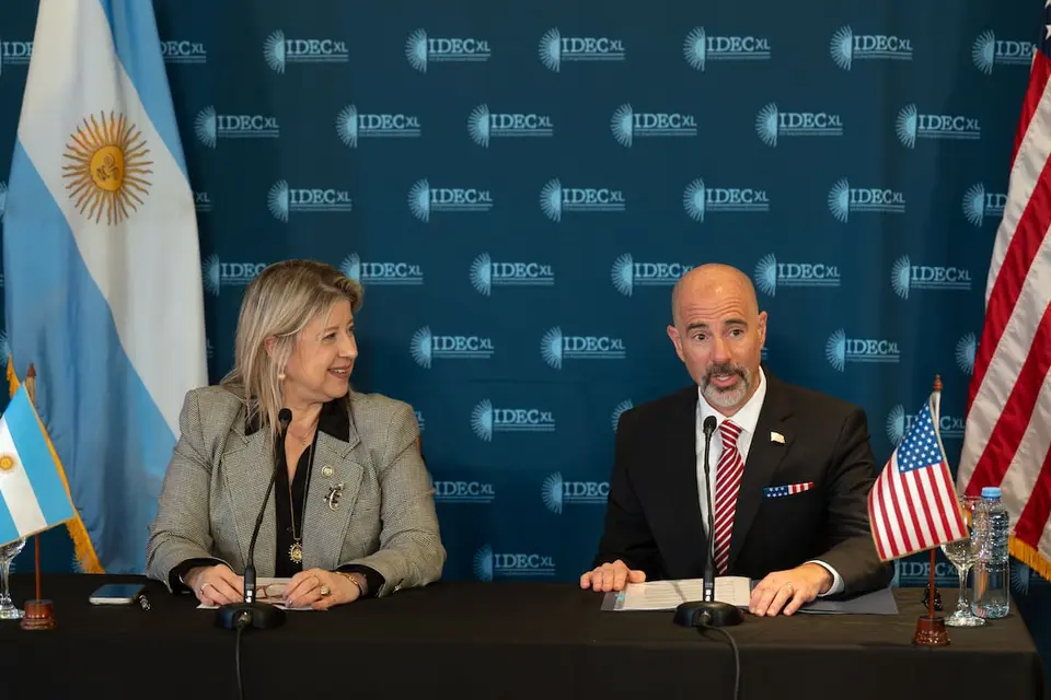 EE.UU. instala unidad regional antinarcóticos en Argentina con fondos de US$13 millones